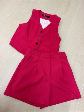 Zara Vibrant Fuchsia Tailored Vest and High-Waist Shorts Set